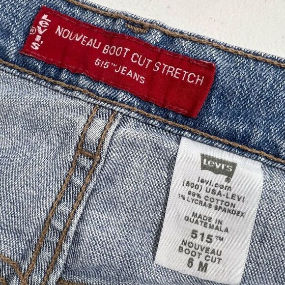 Y2K Levi’s 515 Bootcut Blue Jeans - Picture 5 of 16